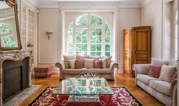 Caussade, Hôtel particulier 4 Chambres -  400 m² à vendre