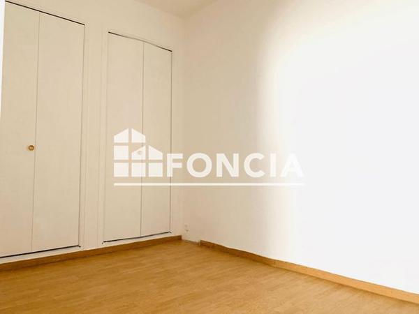 Location Appartement 3 pièces 61.69 m² - 12 AVENUE COLBERT Toulon 83000