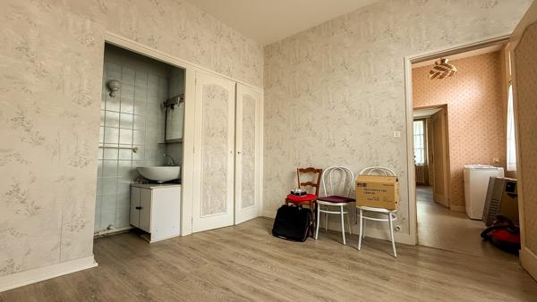 Appartement de 130m2 avec garage et espaces annexes