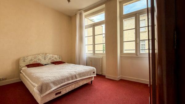 Appartement de 130m2 avec garage et espaces annexes