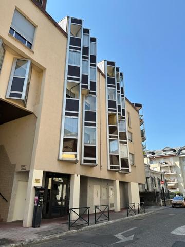 Studio en centre-ville + cave