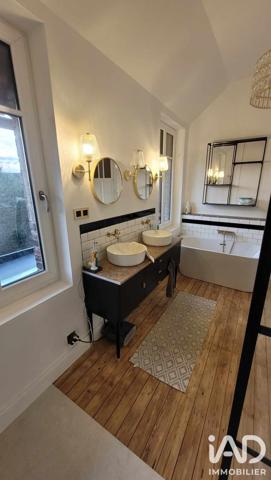 Maison à vendre 8 pièces 234 m² Saint-Amand-les-Eaux