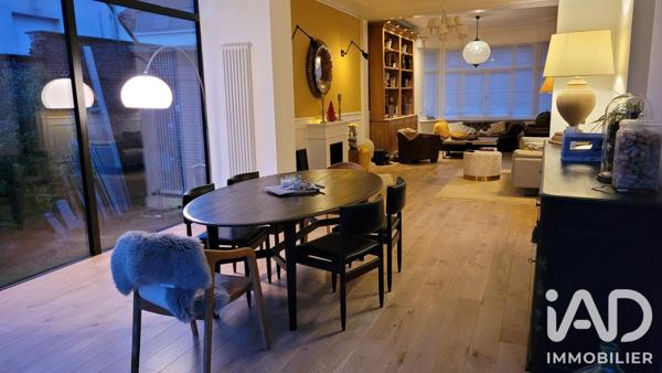 Maison à vendre 8 pièces 234 m² Saint-Amand-les-Eaux