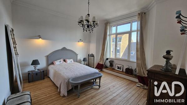 Maison à vendre 8 pièces 234 m² Saint-Amand-les-Eaux