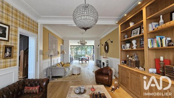 Maison à vendre 8 pièces 234 m² Saint-Amand-les-Eaux