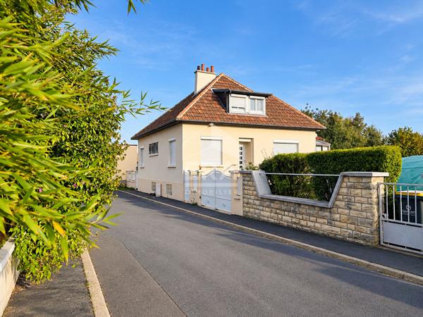 Maison Herouville Saint Clair 5 pièce(s) 103 m2