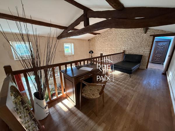 79370 AIGONDIGNE Longère de charme rénovée - de 220 M2