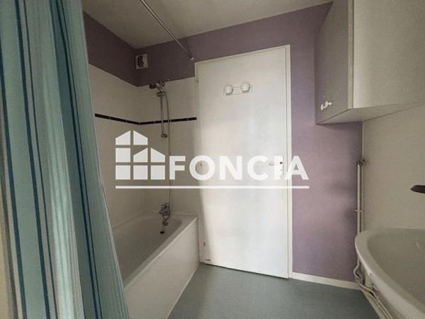 À vendre Studio 32.2 m² - Saint-nazaire 44600