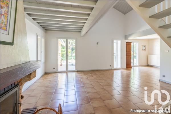 Maison à vendre 6 pièces 151 m² Cestas