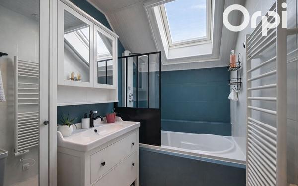 Appartement à vendre    4 pièces • 103 m2 Vétraz-Monthoux