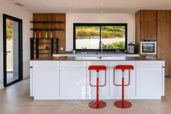 Ajaccio, Villa 4 Chambres -  173 m² à vendre