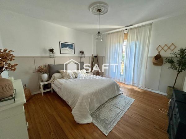 Maison 5 chambres Salon Cuisine Jardin