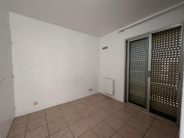 Le Cannet – A louer - 2 pièces avec terrasse, cave et parking
