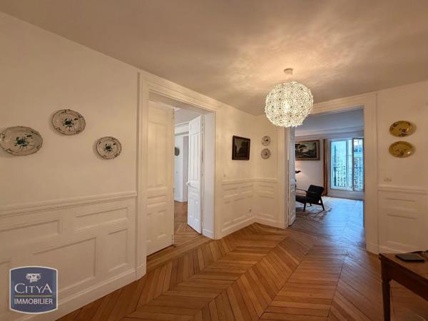 Appartement à louer 5 pièces 134.83m²