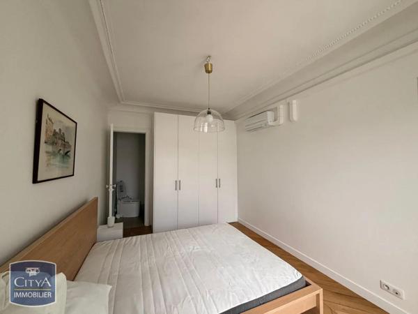 Appartement à louer 5 pièces 134.83m²