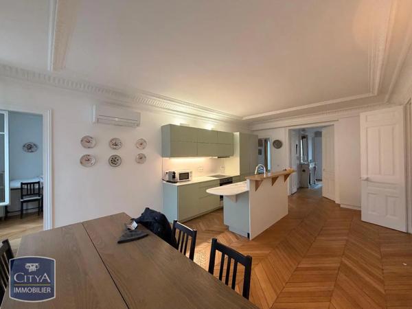 Appartement à louer 5 pièces 134.83m²