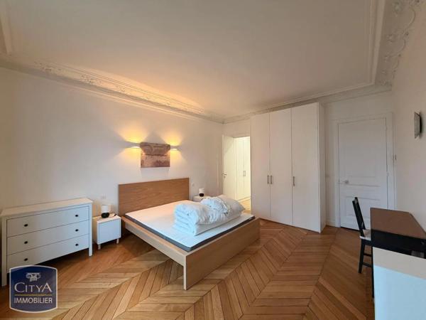 Appartement à louer 5 pièces 134.83m²