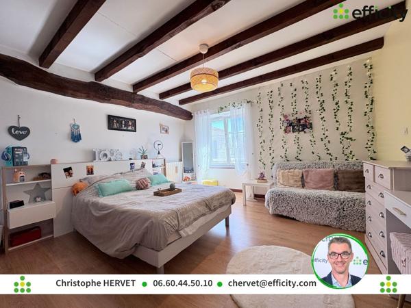 Maison
         6 pièces
        - 160 m² Exclusivité 340 000 € *