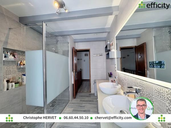 Maison
         6 pièces
        - 160 m² Exclusivité 340 000 € *
