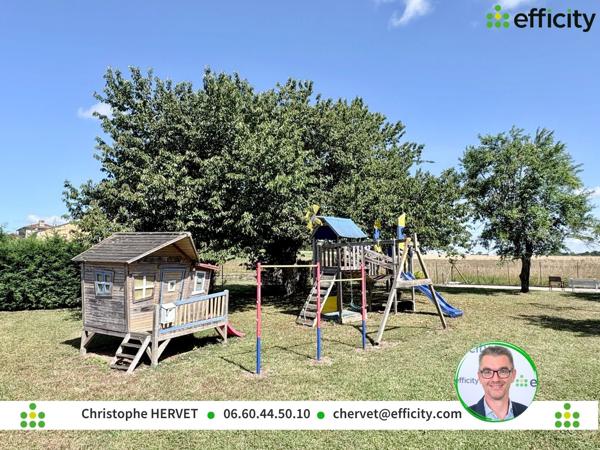 Maison
         6 pièces
        - 160 m² Exclusivité 340 000 € *