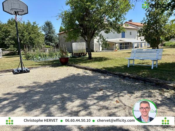 Maison
         6 pièces
        - 160 m² Exclusivité 340 000 € *