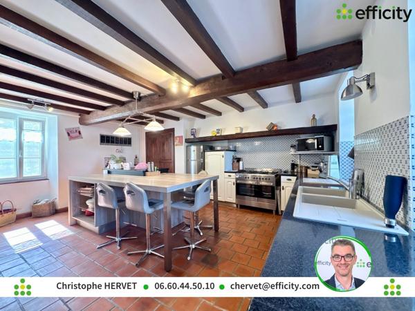 Maison
         6 pièces
        - 160 m² Exclusivité 340 000 € *