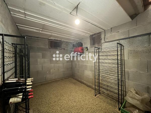 Maison
         3 pièces
        - 81 m² 225 000 € *