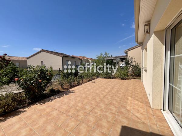 Maison
         3 pièces
        - 81 m² 225 000 € *