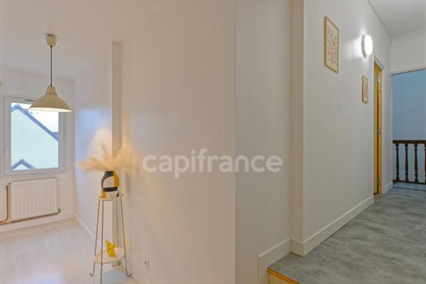 Houilles (78800) - Maison contemporaine 8 pièces, 5 chambres de 174 m², proche centre-ville