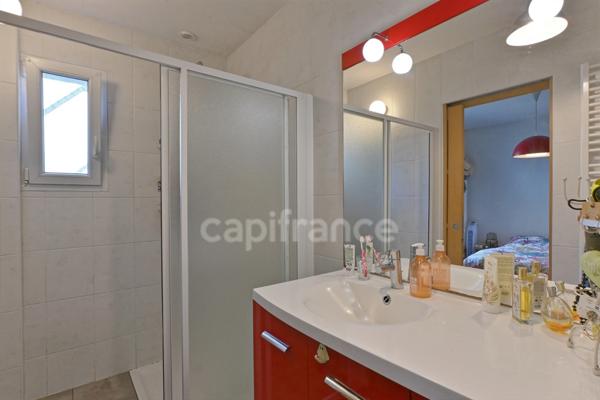 Houilles (78800) - Maison contemporaine 8 pièces, 5 chambres de 174 m², proche centre-ville