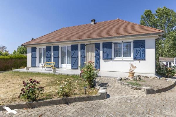 Maison à vendre 182 069 € Commentry 6 p 123 m² DPE C
