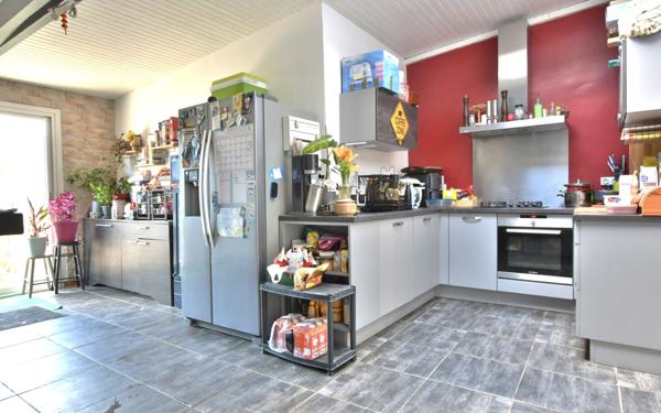 Maison à vendre    4 pièces • 133 m2 Flixecourt