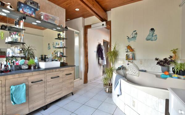 Maison à vendre    4 pièces • 133 m2 Flixecourt