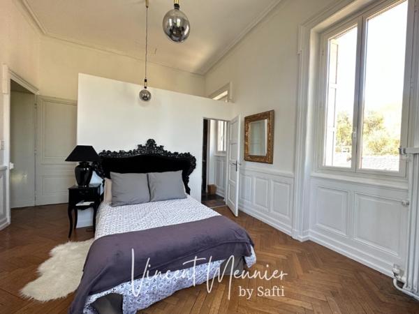 Maison de maître et son parc aux portes de Lyon !