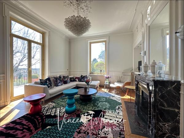 Maison de maître et son parc aux portes de Lyon !