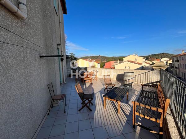 Immeuble Ceret 10 pièce(s)