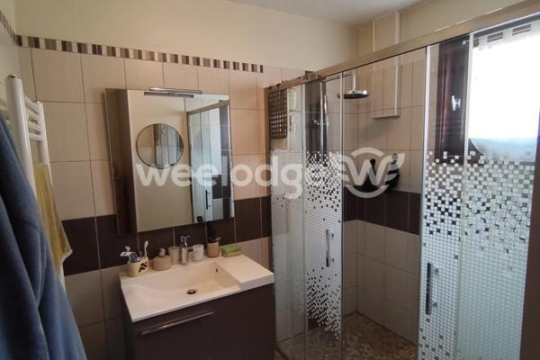 Maison à vendre 5 pièces de 110 m² à Saint-Rémy-sur-Avre