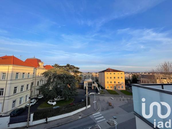 Appartement 4 pièces de 76 m² à Villefranche-sur-Saône (69400)