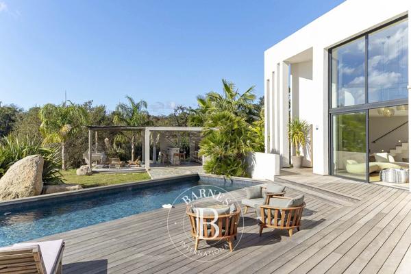 Sainte-Lucie-de-Porto-Vecchio, Villa 5 Chambres -  254 m² à vendre