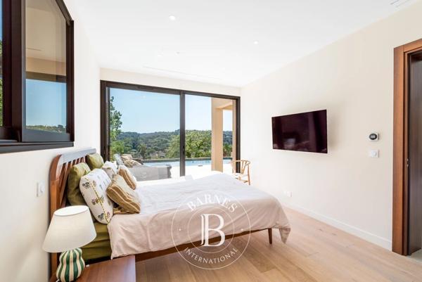 Biot, Villa 4 Chambres -  220 m² à vendre