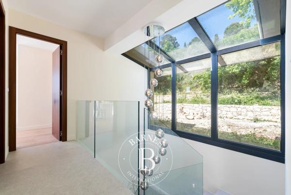 Biot, Villa 4 Chambres -  220 m² à vendre