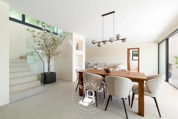 Biot, Villa 4 Chambres -  220 m² à vendre