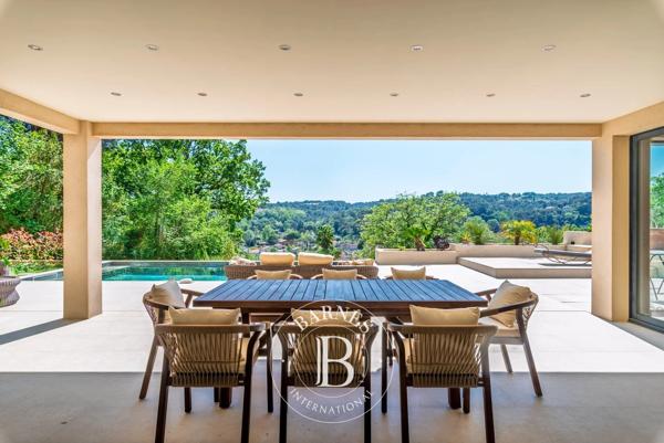 Biot, Villa 4 Chambres -  220 m² à vendre