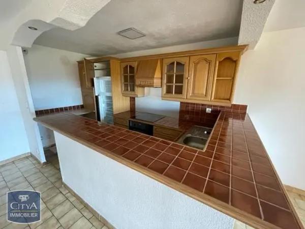 Appartement à louer 3 pièces 62.47m² Sanary-sur-Mer (83110)