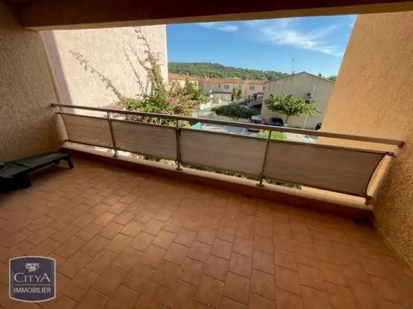 Appartement à louer 3 pièces 62.47m² Sanary-sur-Mer (83110)