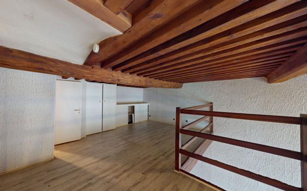 Appartement à vendre    2 pièces • 30,10 m2 Lyon 4