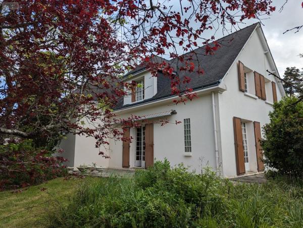 Maison à vendre à Saint-Avertin dans l'Indre-et-Loire (37550), ref : 131   
9 Allée des Ormes