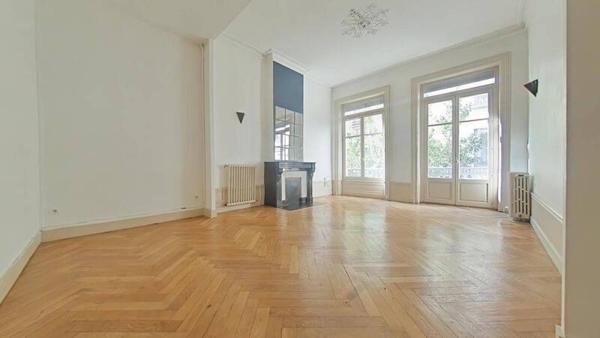 Appartement 4 pièces                                        - 42000 Saint-Étienne Réf : 10178