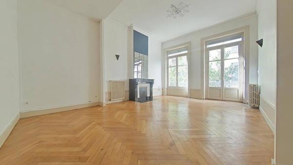 Appartement 4 pièces                                        - 42000 Saint-Étienne Réf : 10178