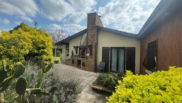 Maison à vendre    6 pièces •  Mios